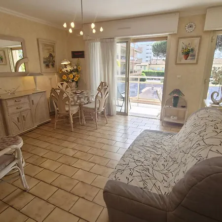 Avec Coin Nuit, Apercu Mer, Piscine Et Parking A - Fr-1-780-95 *